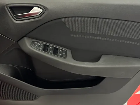 DV74MDX Renault Clio 1.6 E-TECH full hybrid 145 Esprit Alpine 5dr Auto Thumbnail #14