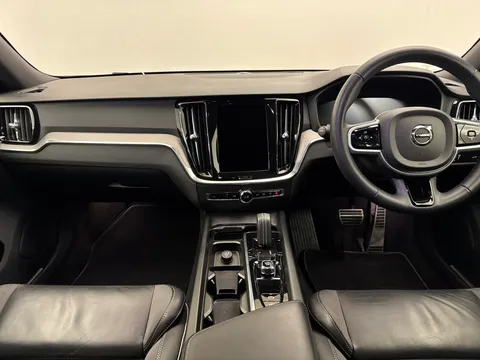 AO71KWK Volvo V60 2.0 B3P R DESIGN 5dr Auto Thumbnail #13