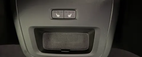 AO71KWK Volvo V60 2.0 B3P R DESIGN 5dr Auto Thumbnail #19