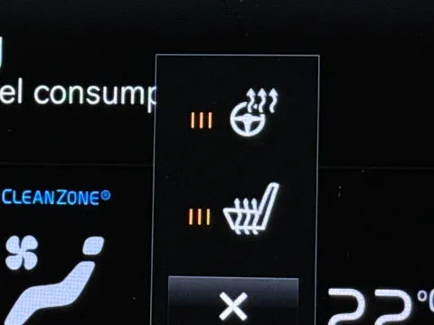 AO71KWK Volvo V60 2.0 B3P R DESIGN 5dr Auto Thumbnail #30