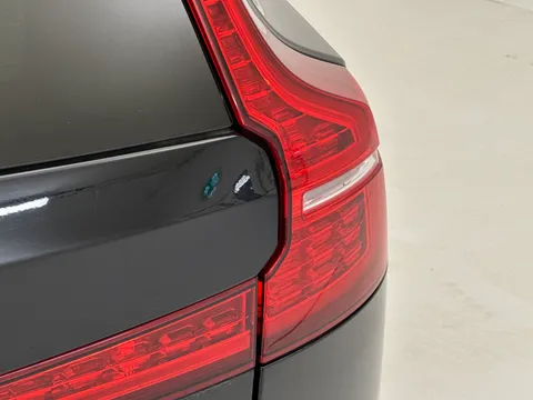 AO71KWK Volvo V60 2.0 B3P R DESIGN 5dr Auto Thumbnail #35