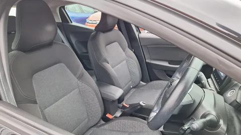 BD72RVP Renault Clio 1.0 TCe 90 Evolution 5dr Thumbnail #16