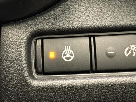 OE74JHU Nissan Juke 1.6 Hybrid N-Sport 5dr Auto Thumbnail #29