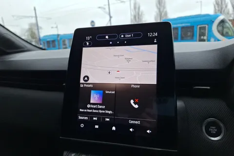 BD74RVR Renault Clio 1.6 E-TECH full hybrid 145 Esprit Alpine 5dr Auto Thumbnail #38