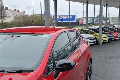 BD74RVR Renault Clio 1.6 E-TECH full hybrid 145 Esprit Alpine 5dr Auto Thumbnail #28