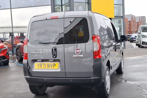 YR71NVP Fiat Fiorino 1.3 16V Multijet Tecnico Crew Van Start Stop Thumbnail #24