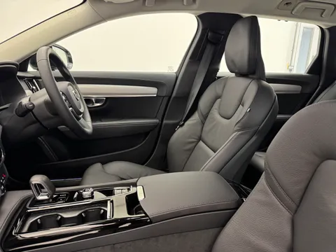 DN75ZTE Volvo V90 2.0 T6 [350] PHEV Plus Dark 5dr AWD Auto Thumbnail #16