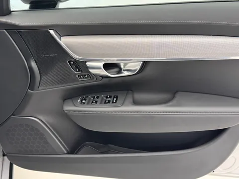 DN75ZTE Volvo V90 2.0 T6 [350] PHEV Plus Dark 5dr AWD Auto Thumbnail #20