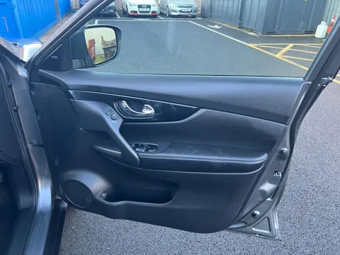 DY69AYO Nissan X-Trail 1.7 dCi Tekna 5dr CVT [7 Seat] Thumbnail #18