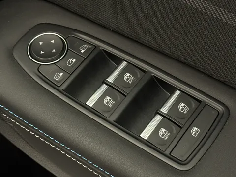 HK74PWJ Renault Symbioz 1.6 E-Tech FHEV 145 Techno Esprit Alpine 5dr Auto Thumbnail #10