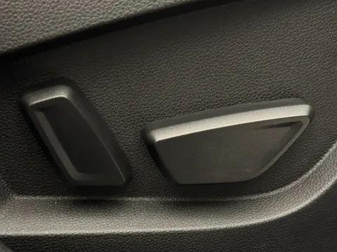 HK74PWJ Renault Symbioz 1.6 E-Tech FHEV 145 Techno Esprit Alpine 5dr Auto Thumbnail #11