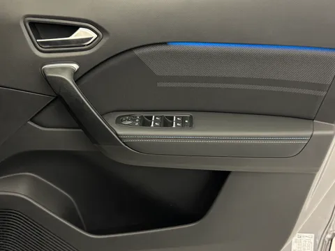 HK74PWJ Renault Symbioz 1.6 E-Tech FHEV 145 Techno Esprit Alpine 5dr Auto Thumbnail #14