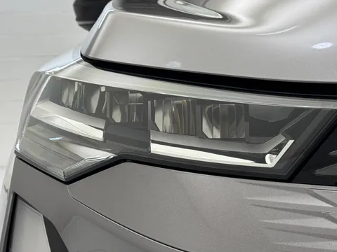 HK74PWJ Renault Symbioz 1.6 E-Tech FHEV 145 Techno Esprit Alpine 5dr Auto Thumbnail #25