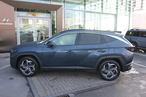 DG72MVN Hyundai Tucson 1.6 TGDi Ultimate 5dr 2WD Thumbnail #6