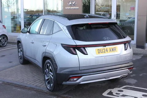 DU24AWR Hyundai Tucson 1.6T Hybrid Ultimate 5dr Auto Thumbnail #3