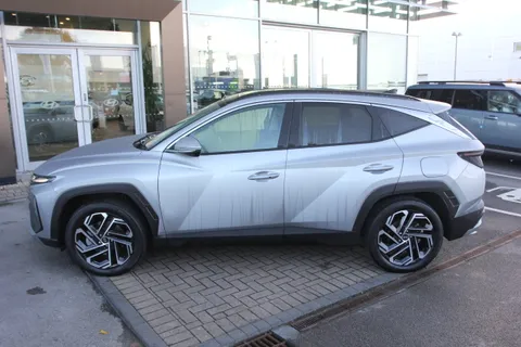 DU24AWR Hyundai Tucson 1.6T Hybrid Ultimate 5dr Auto Thumbnail #6