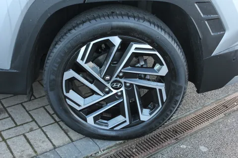DU24AWR Hyundai Tucson 1.6T Hybrid Ultimate 5dr Auto Thumbnail #7