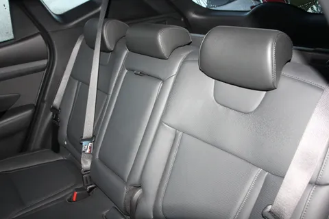 DU24AWR Hyundai Tucson 1.6T Hybrid Ultimate 5dr Auto Thumbnail #15