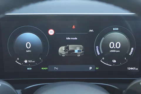 DU24AWR Hyundai Tucson 1.6T Hybrid Ultimate 5dr Auto Thumbnail #24