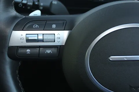 DU24AWR Hyundai Tucson 1.6T Hybrid Ultimate 5dr Auto Thumbnail #25