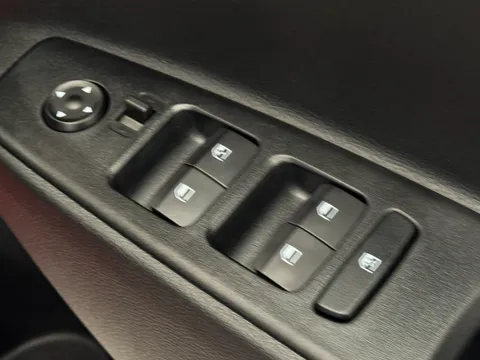 DS75VXL Hyundai i10 1.0 [63] Advance 5dr Auto [Nav] Thumbnail #18