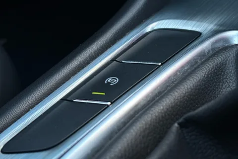 PE70DFN Mg Motor Uk Hs 1.5 T-GDI Exclusive 5dr Thumbnail #25