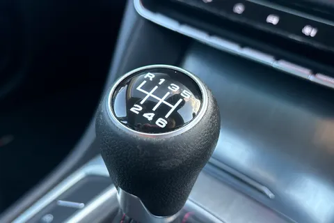 PE70DFN Mg Motor Uk Hs 1.5 T-GDI Exclusive 5dr Thumbnail #26