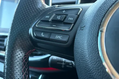 PE70DFN Mg Motor Uk Hs 1.5 T-GDI Exclusive 5dr Thumbnail #38