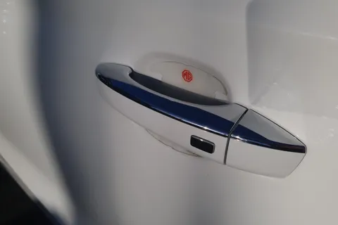 YY24UCJ Mg Motor Uk Zs 1.0T GDi Exclusive 5dr DCT Thumbnail #15