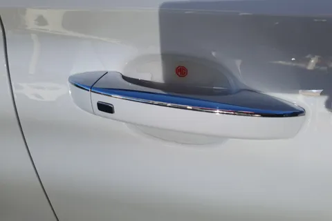 YY24UCJ Mg Motor Uk Zs 1.0T GDi Exclusive 5dr DCT Thumbnail #26