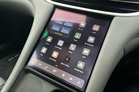 ML75KDO Mg Motor Uk Im5 217kW Standard Range 75kWh 5dr Auto Thumbnail #31