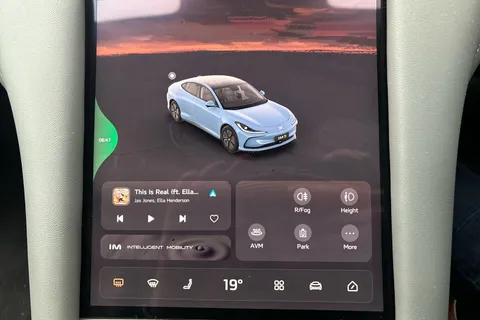 ML75KDO Mg Motor Uk Im5 217kW Standard Range 75kWh 5dr Auto Thumbnail #33