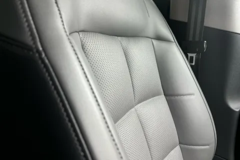 ML75KDO Mg Motor Uk Im5 217kW Standard Range 75kWh 5dr Auto Thumbnail #40