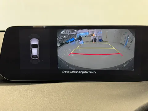 DY74GUH Mazda Mazda3 2.0 e-Skyactiv G MHEV Exclusive-Line 5dr Thumbnail #29