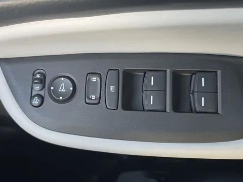 M2NEK Honda Jazz 1.5 i-MMD Hybrid EX 5dr eCVT Thumbnail #16