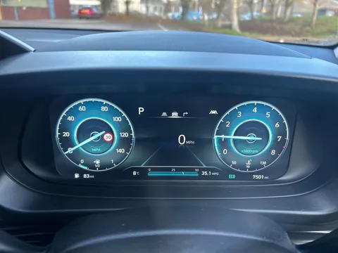 RO72UPA Hyundai i20 1.0T GDi 48V MHD Premium 5dr DCT Thumbnail #12