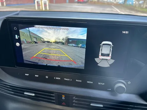 RO72UPA Hyundai i20 1.0T GDi 48V MHD Premium 5dr DCT Thumbnail #15