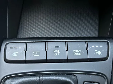 RO72UPA Hyundai i20 1.0T GDi 48V MHD Premium 5dr DCT Thumbnail #18