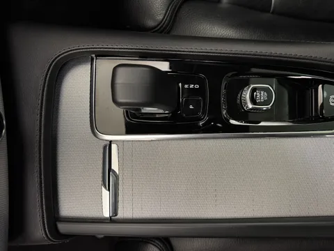 KX72HYA Volvo XC90 2.0 B5D [235] Plus Dark 5dr AWD Geartronic Thumbnail #25
