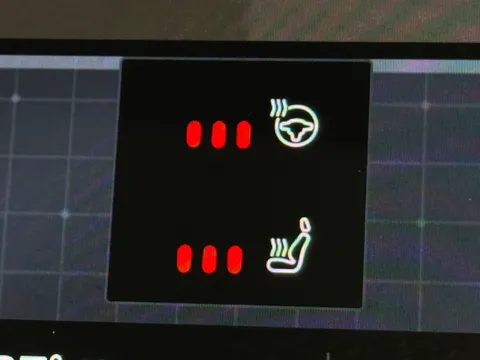 KX72HYA Volvo XC90 2.0 B5D [235] Plus Dark 5dr AWD Geartronic Thumbnail #38