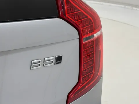 KX72HYA Volvo XC90 2.0 B5D [235] Plus Dark 5dr AWD Geartronic Thumbnail #44