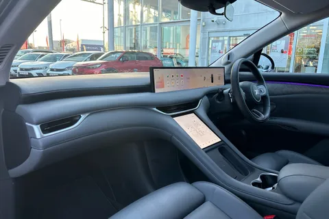 ML75HRD Mg Motor Uk Im6 553kW Launch Edition 100kWh 5dr AWD Auto Thumbnail #3