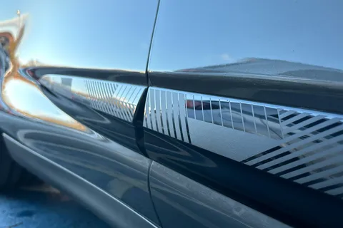 ML75HRD Mg Motor Uk Im6 553kW Launch Edition 100kWh 5dr AWD Auto Thumbnail #37