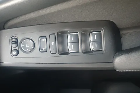 DK72YDW Honda Civic 2.0 eHEV Sport 5dr CVT Thumbnail #23