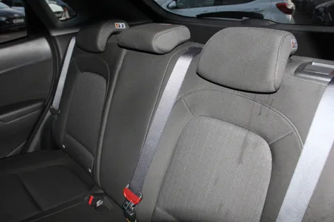 DE72ZLV Hyundai Kona 1.6 GDi Hybrid Premium 5dr DCT Thumbnail #13
