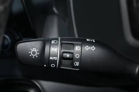 DE72ZLV Hyundai Kona 1.6 GDi Hybrid Premium 5dr DCT Thumbnail #27