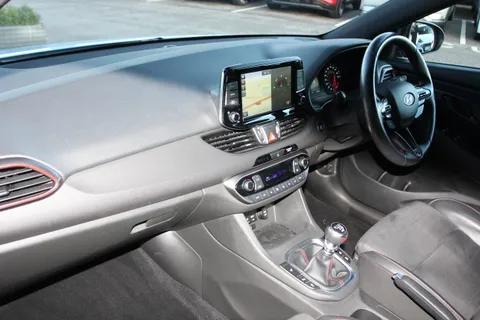 MJ20VUO Hyundai i30 Fastback 2.0T GDI N Performance 5dr Thumbnail #3