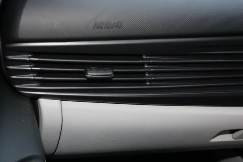 MT22RYU Hyundai i20 1.0T GDi 48V MHD Ultimate 5dr DCT Thumbnail #30