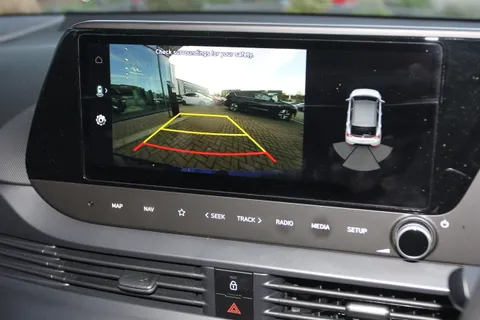 MT22RYU Hyundai i20 1.0T GDi 48V MHD Ultimate 5dr DCT Thumbnail #17