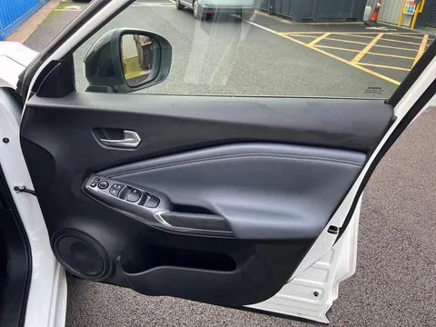 DG21KMX Nissan Juke 1.0 DiG-T 114 N-Connecta 5dr Thumbnail #18